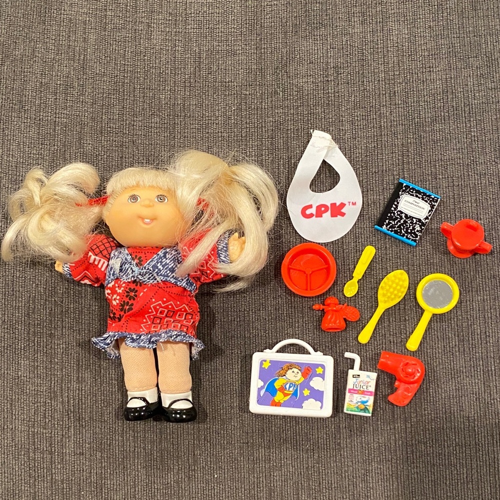 Vintage 1995 Mini Cabbage Patch Kids Baby Doll with Accessories  girls dolls kid